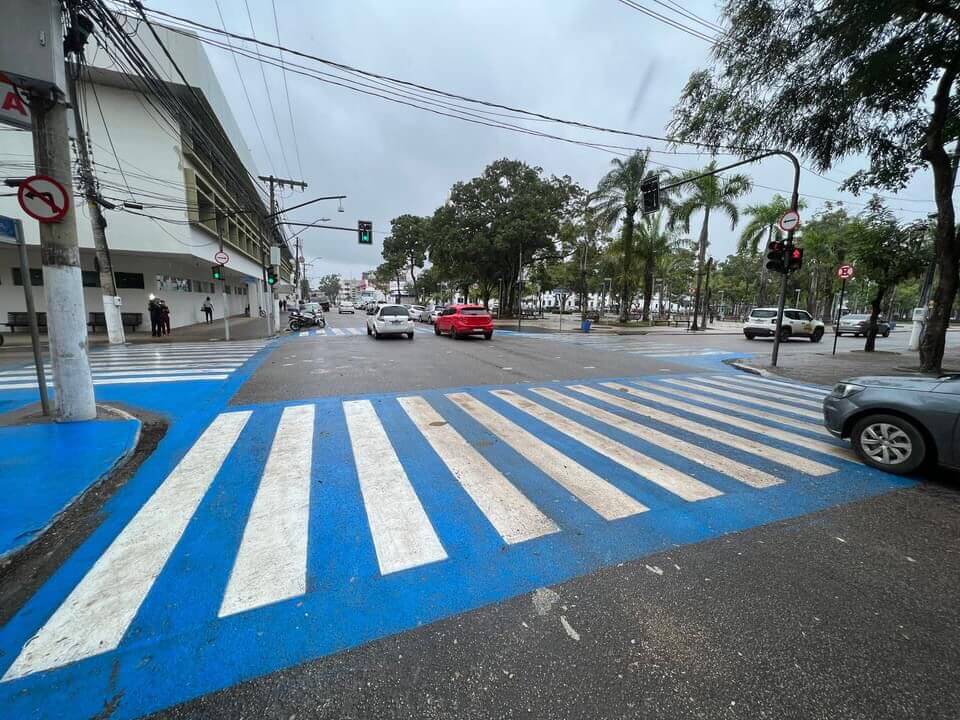 imagem da faixa de pedestre azul de Rio Branco-AC | DOK Despachante