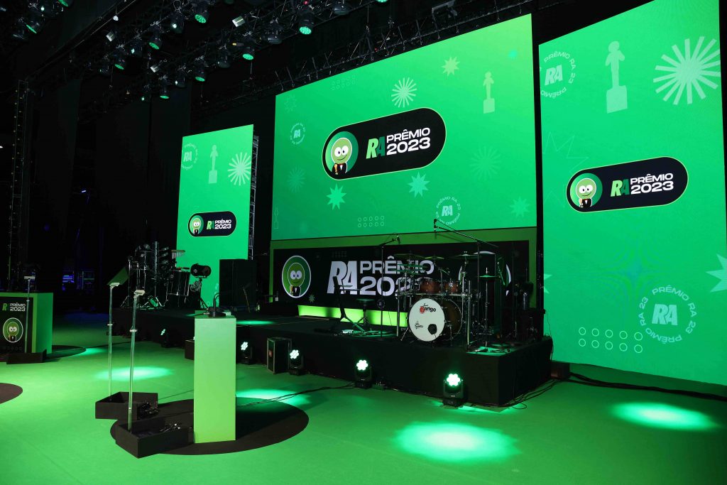 Imagem palco da cerimônia Prêmio Reclame Aqui-DOK