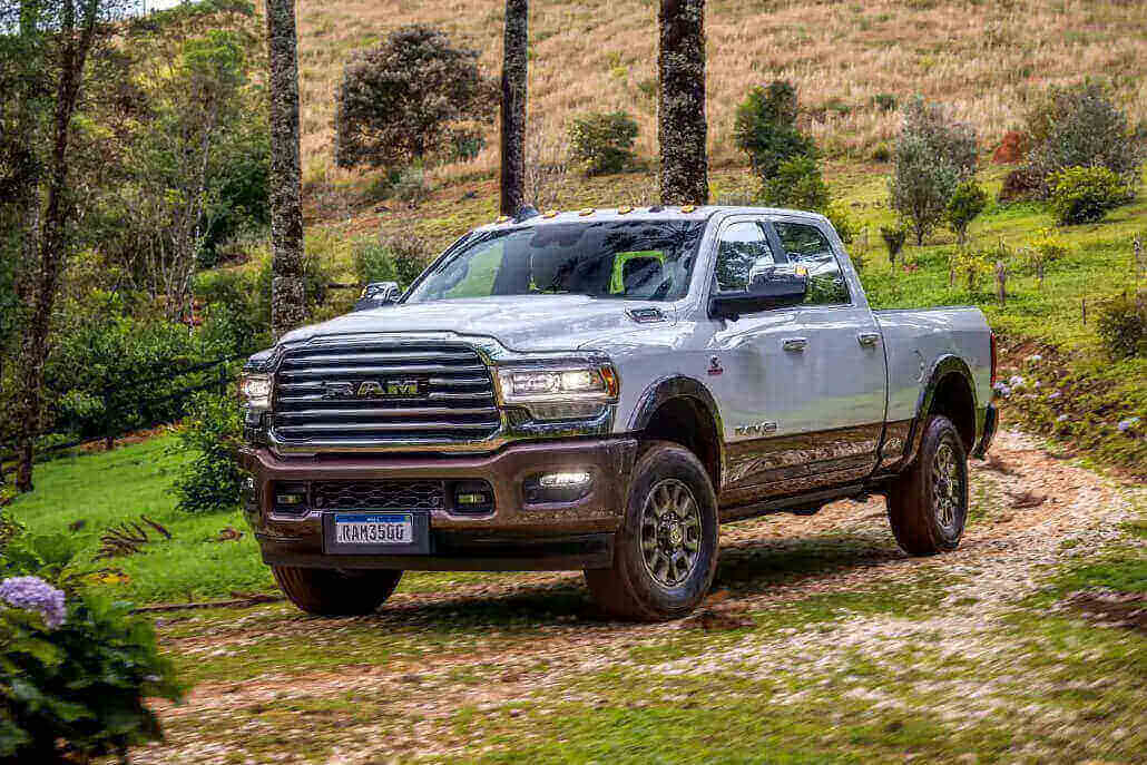 Foto de Caminhonete Ram 3500 | DOK